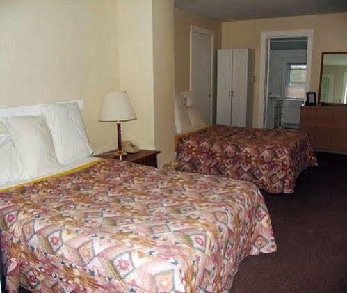 Gavin'S Iris H Country Inn Cornwallville Exterior photo